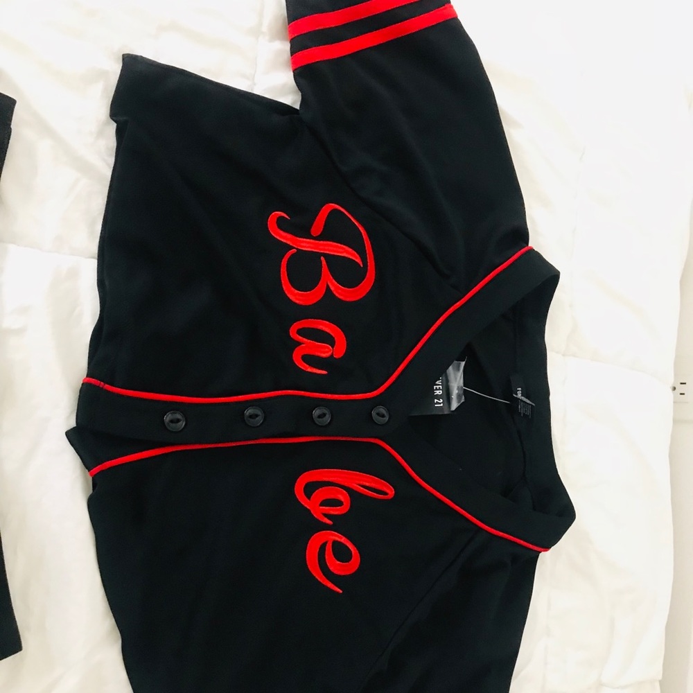 Crop top babe baseball tee